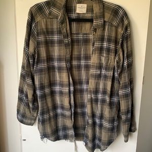American Eagle distressed flannel, size M